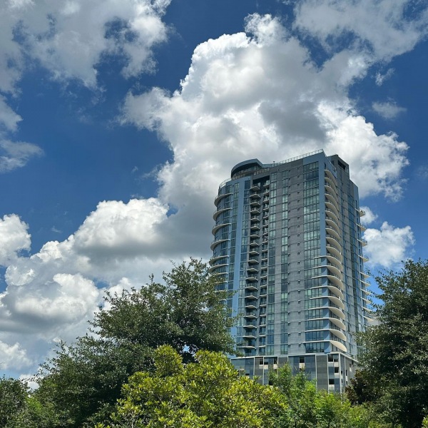 attractions and establishments near Ascent Uptown in Charlotte, NC